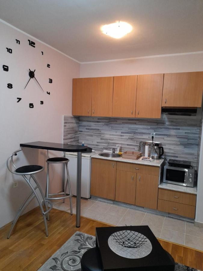 Apartman Aurora Νόβι Σαντ Εξωτερικό φωτογραφία